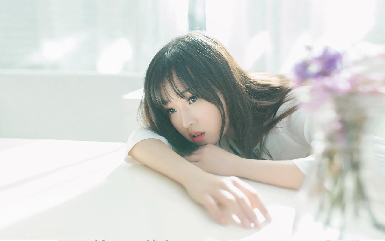 这里装得下公文包 也容得下安全帽！